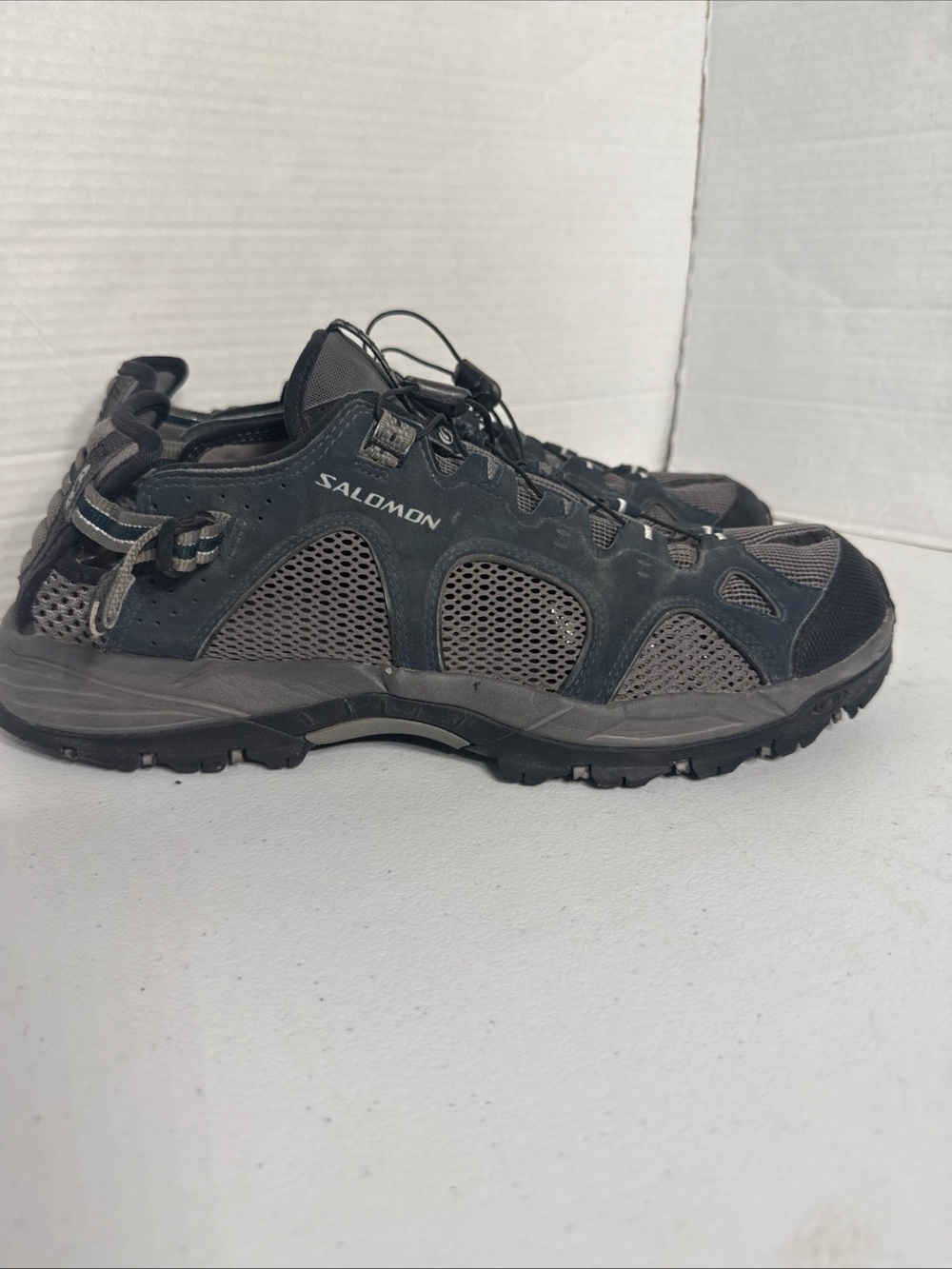 Salomon Men’s Grey Trail water/Running Shoes